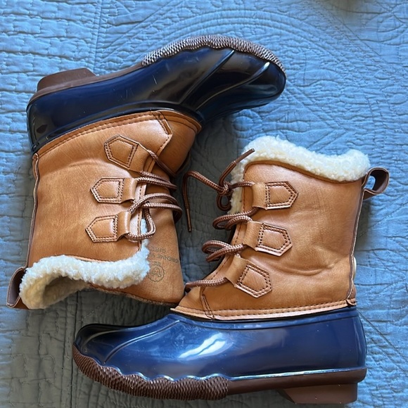 Adrienne Vittadini Girl’s duck boots Size 2 - Picture 8 of 11